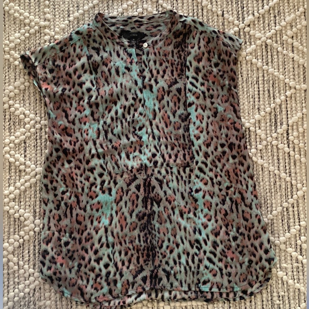 J crew. Medium blouse. 100% polyester